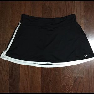 Nike Dri Fit Black Tennis Skirt W/ Shorts - L